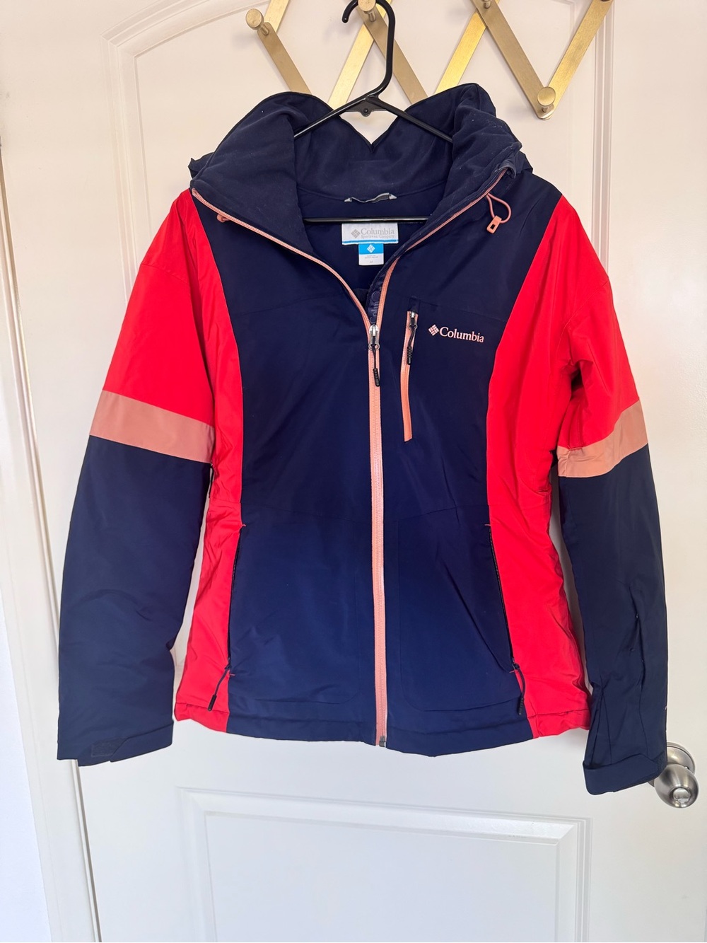 Womens Columbia snow jacket size medium